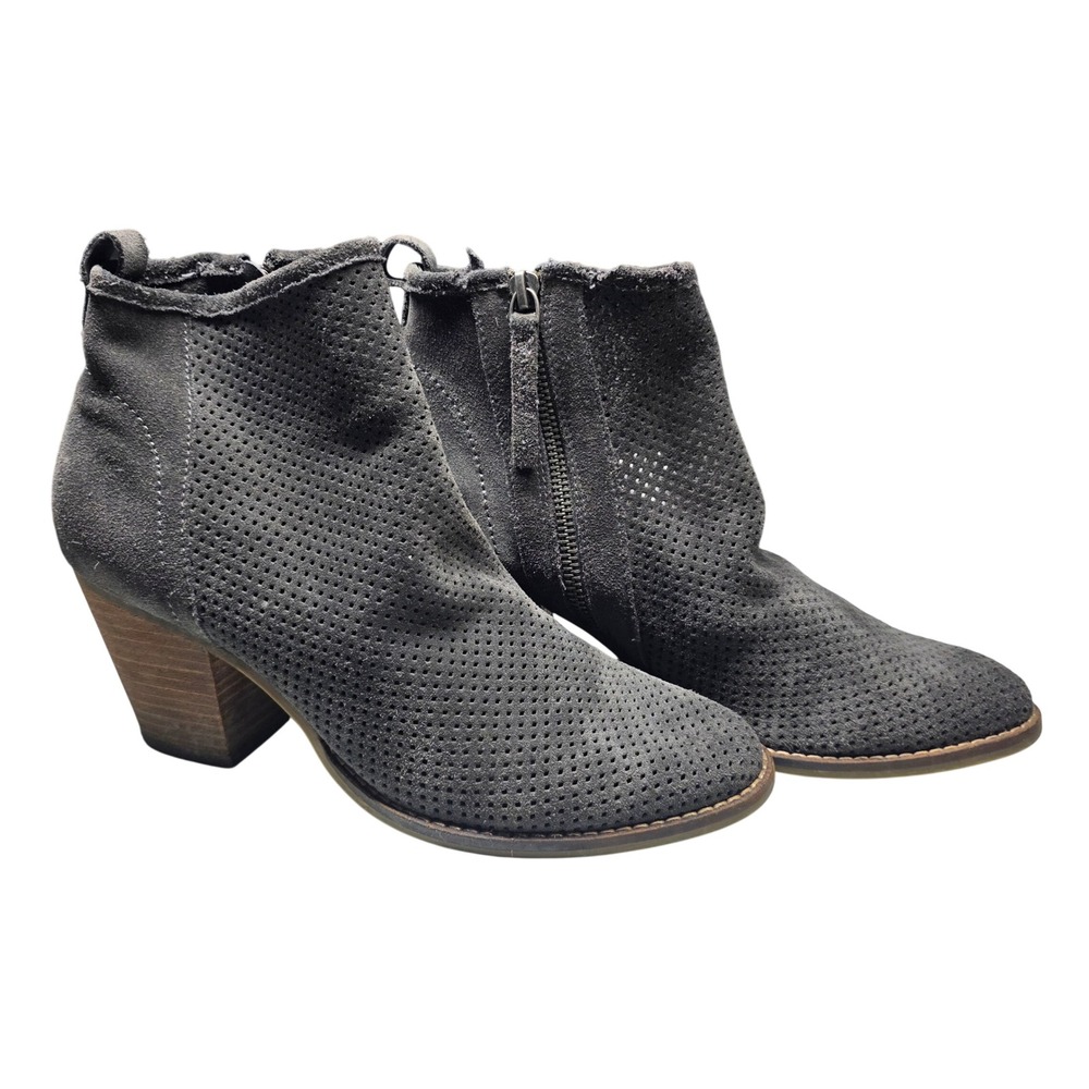Dolce Vita Perforated Grey Suede Ankle Booties Block Heel Size 9.5 Womens Boots